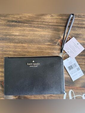 Kate Spade Staci Wristlet Black Saffiano Leather NWT Zip Clutch Wallet WLR00134